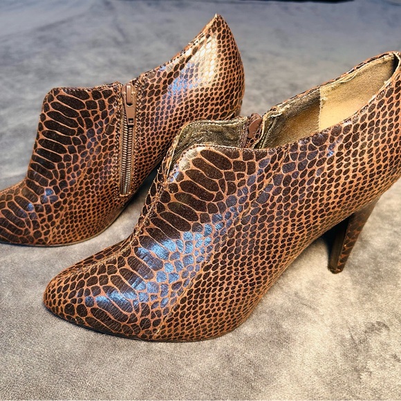 Sam Edelman Chocolate Brown Faux Alligator Leather High Heeled Booties - Picture 2 of 6
